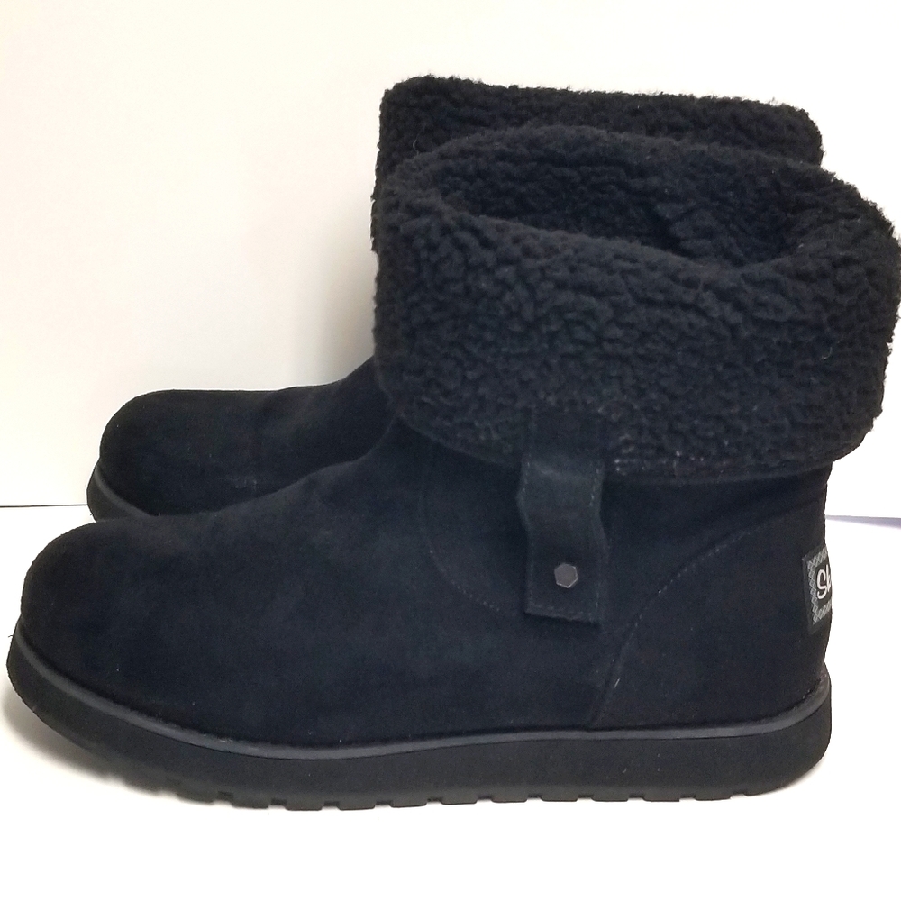 Suede Faux Lining Sketchers Boots Size 8